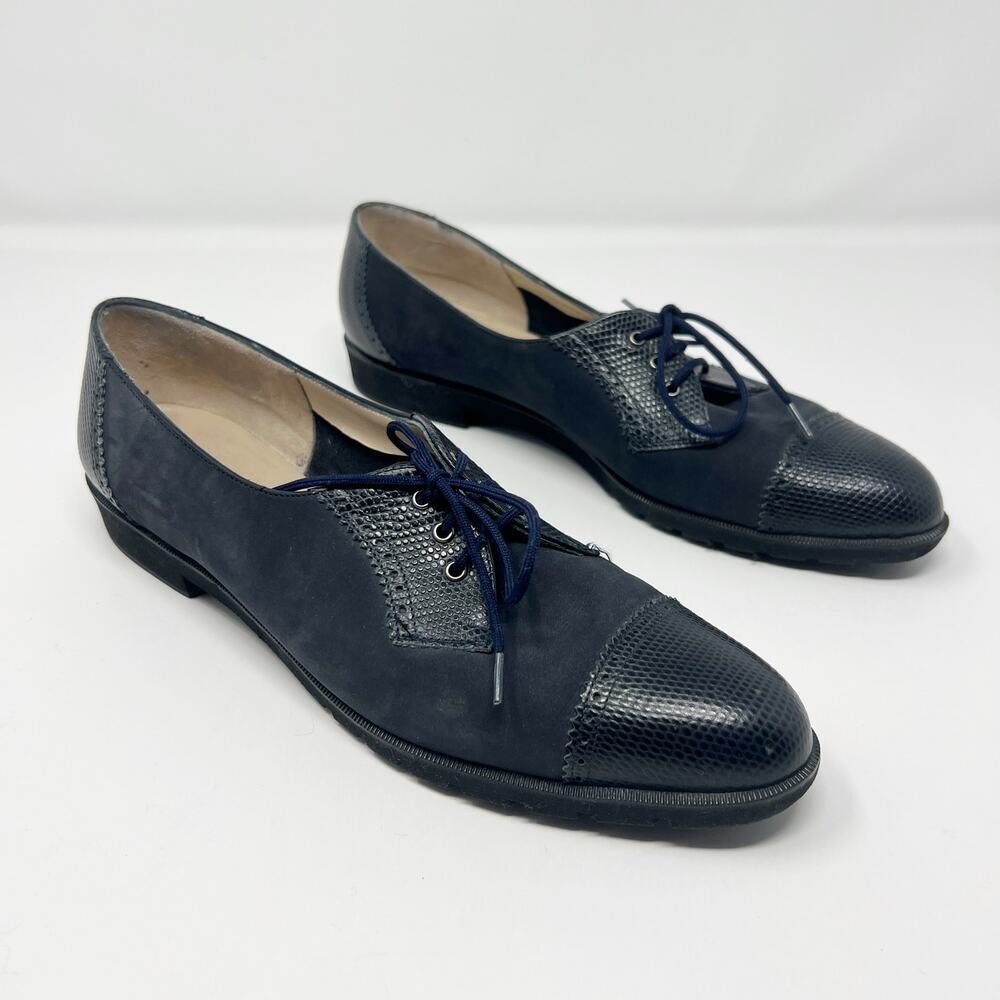 Salvatore Ferragamo Womens Lace Up Dark Blue Leather Oxford Shoes Size 7.5 2A